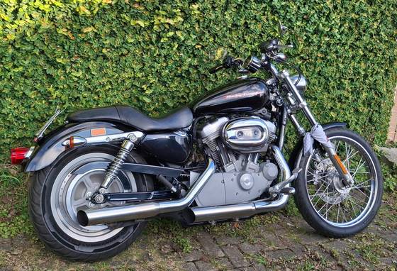 HARLEY-DAVIDSON SPORTSTER XL 883 CUSTOM 